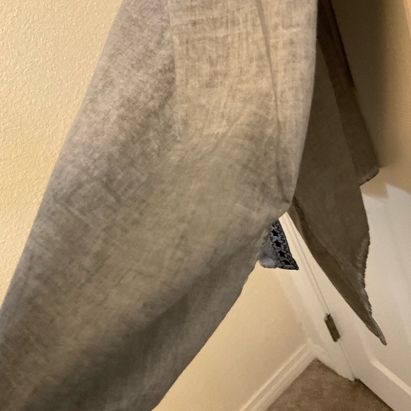 Chic connection women button blouse, size large nwt - Picture 4 of 10